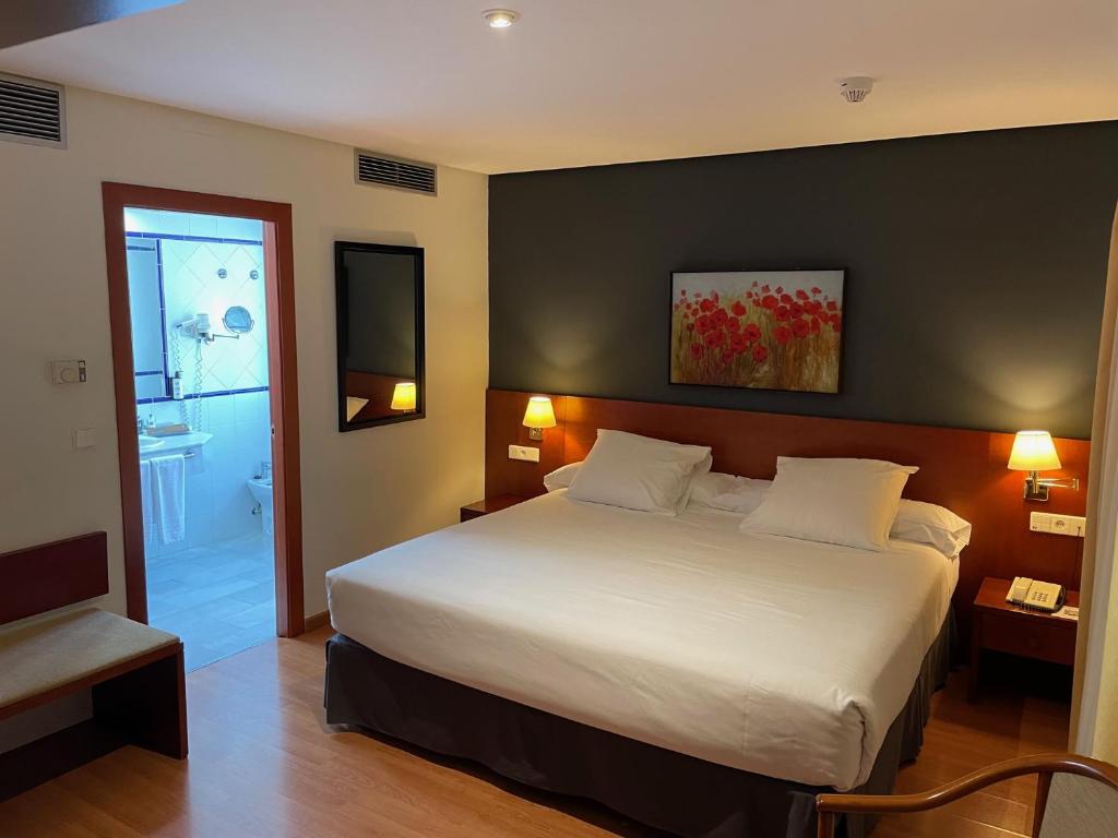 TRH Ciudad de Baeza Hotel image 1