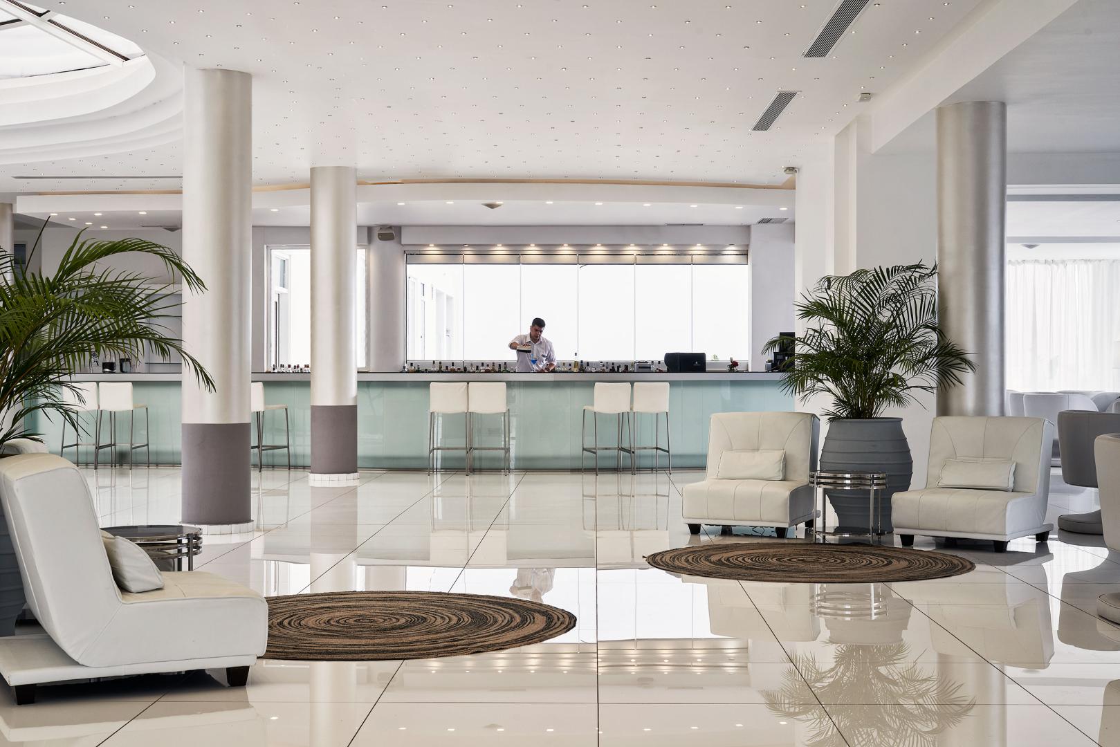 Isla Brown Chania Resort, Curio Collection by Hilton foto 4