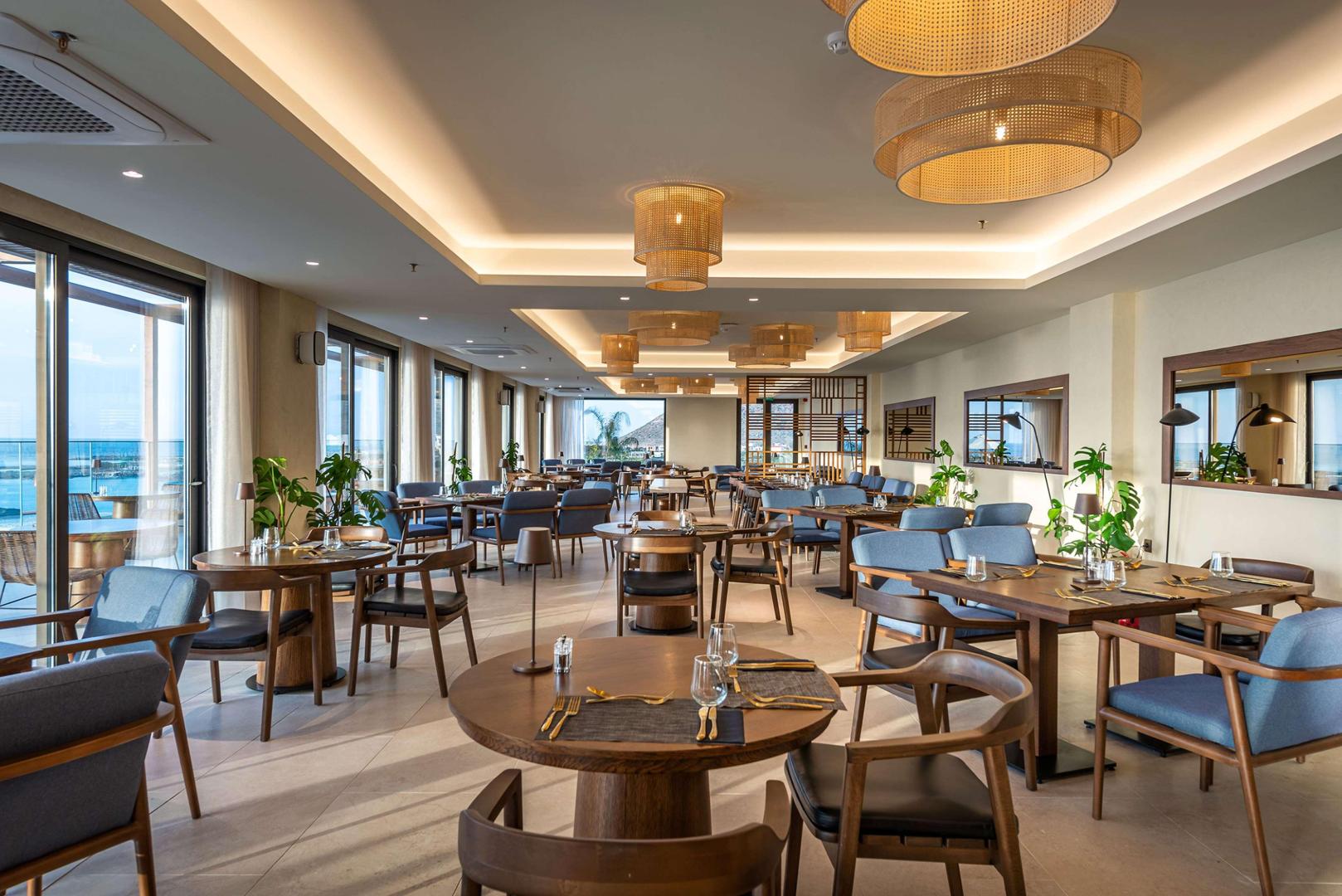 Isla Brown Chania Resort, Curio Collection by Hilton foto 3