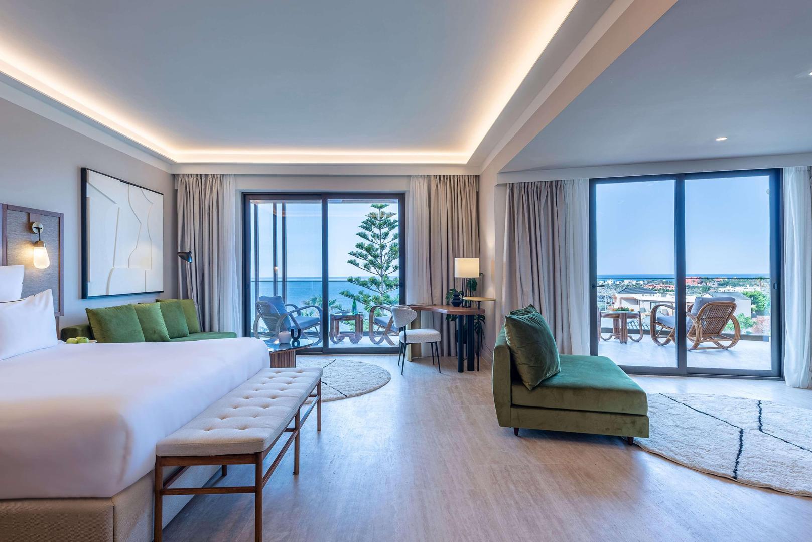 Isla Brown Chania Resort, Curio Collection by Hilton foto 8