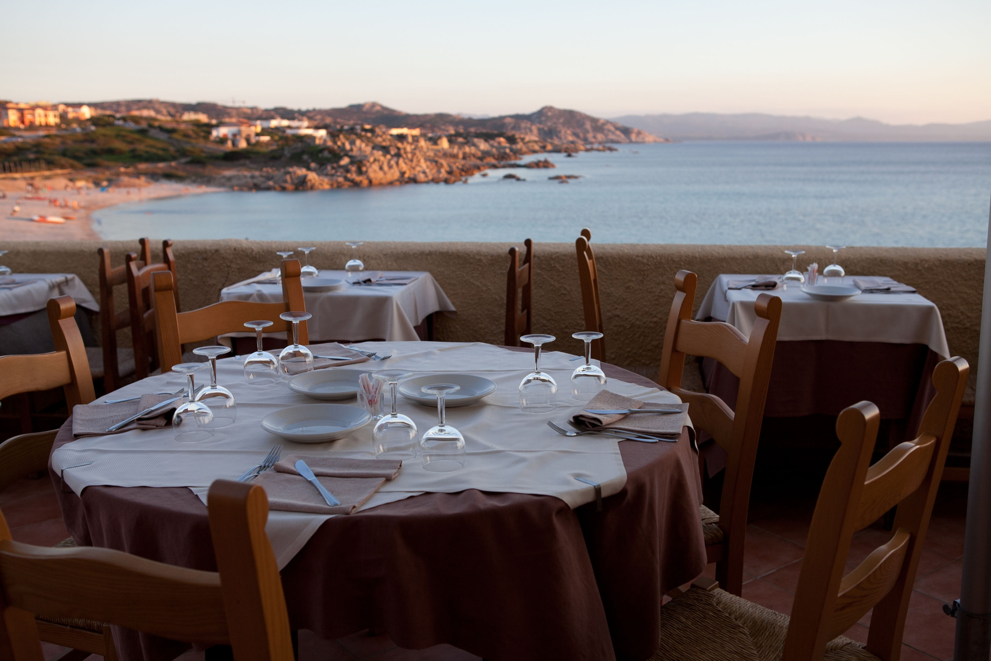 Restaurantterras buiten — Club Esse Shardana