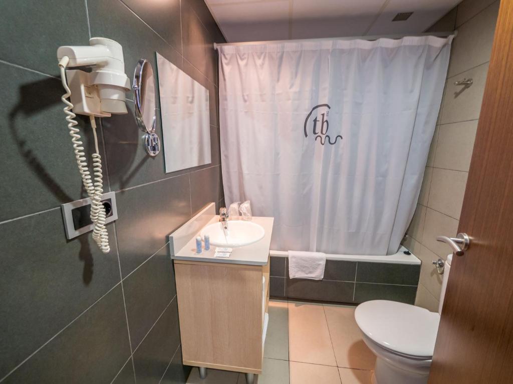 Tossa Beach Center image 2