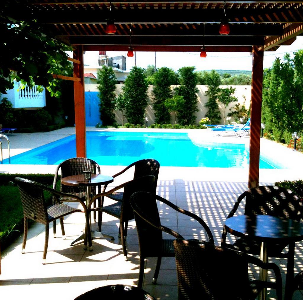 Golden Rose Suites image 2