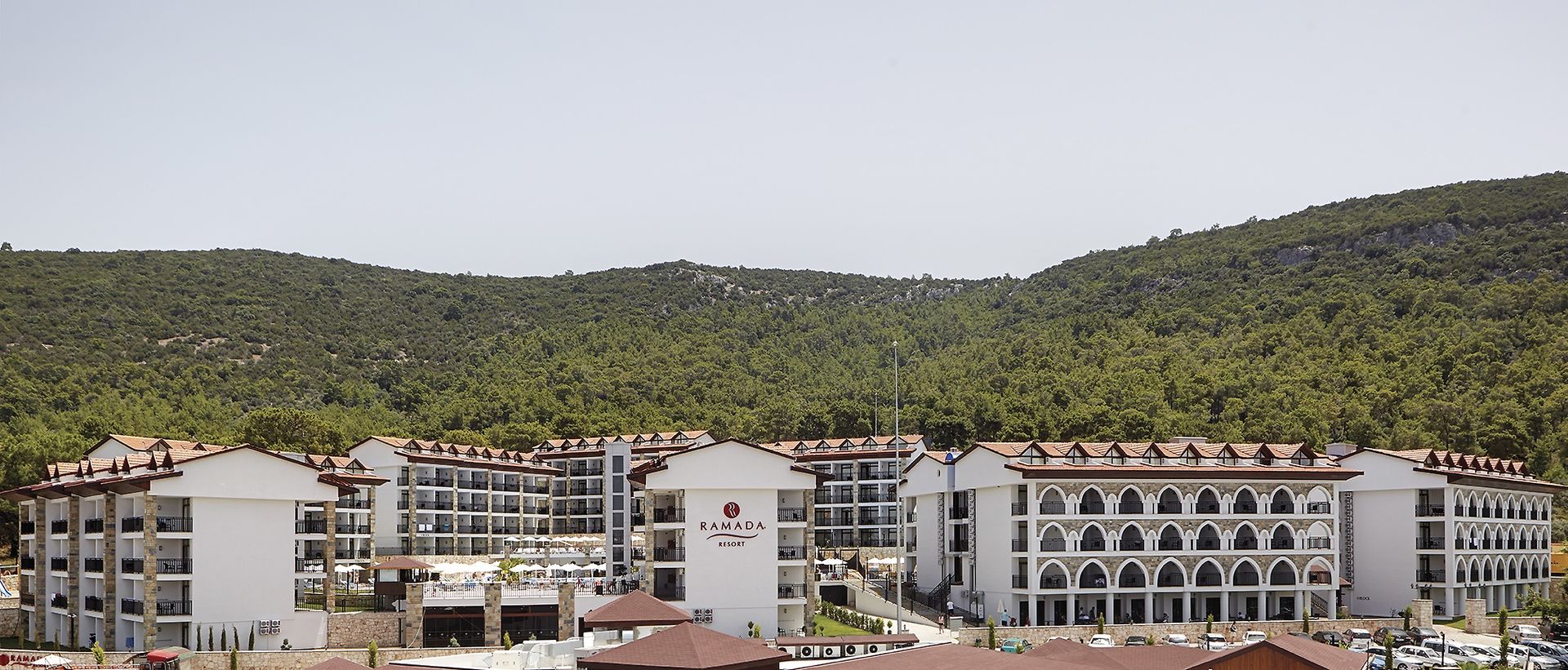 Ramada Resort by Wyndham Akbuk image 1