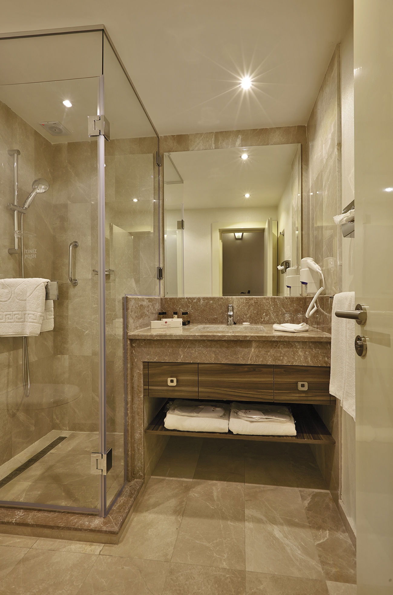 Ramada Resort by Wyndham Akbuk foto 60
