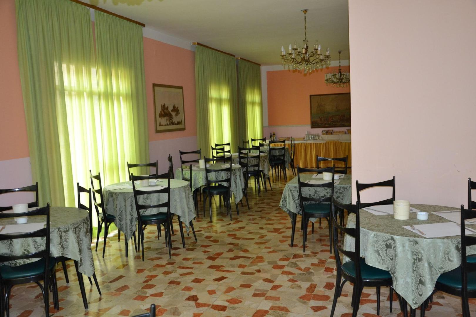 Hotel Britta image 2