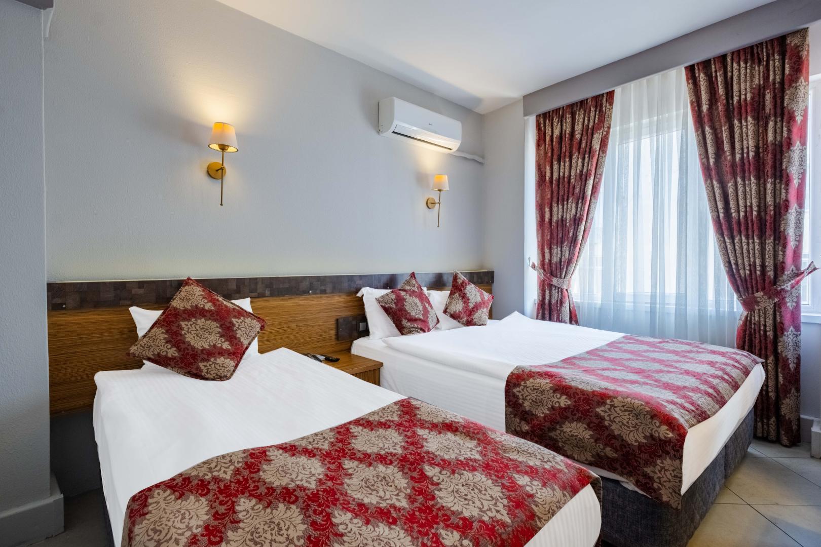 Mevre Hotel image 1