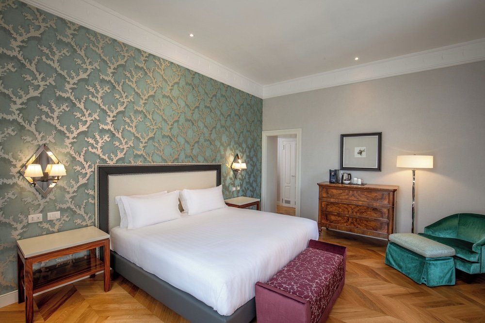 Rose Garden Palace image 3