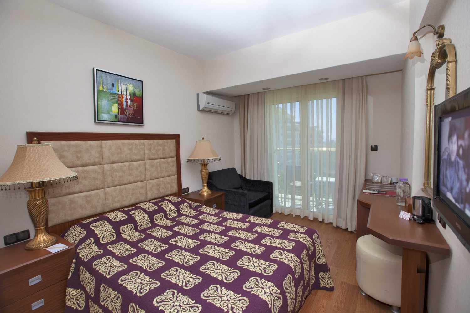 Laur Hotels Experience & Elegance image 3