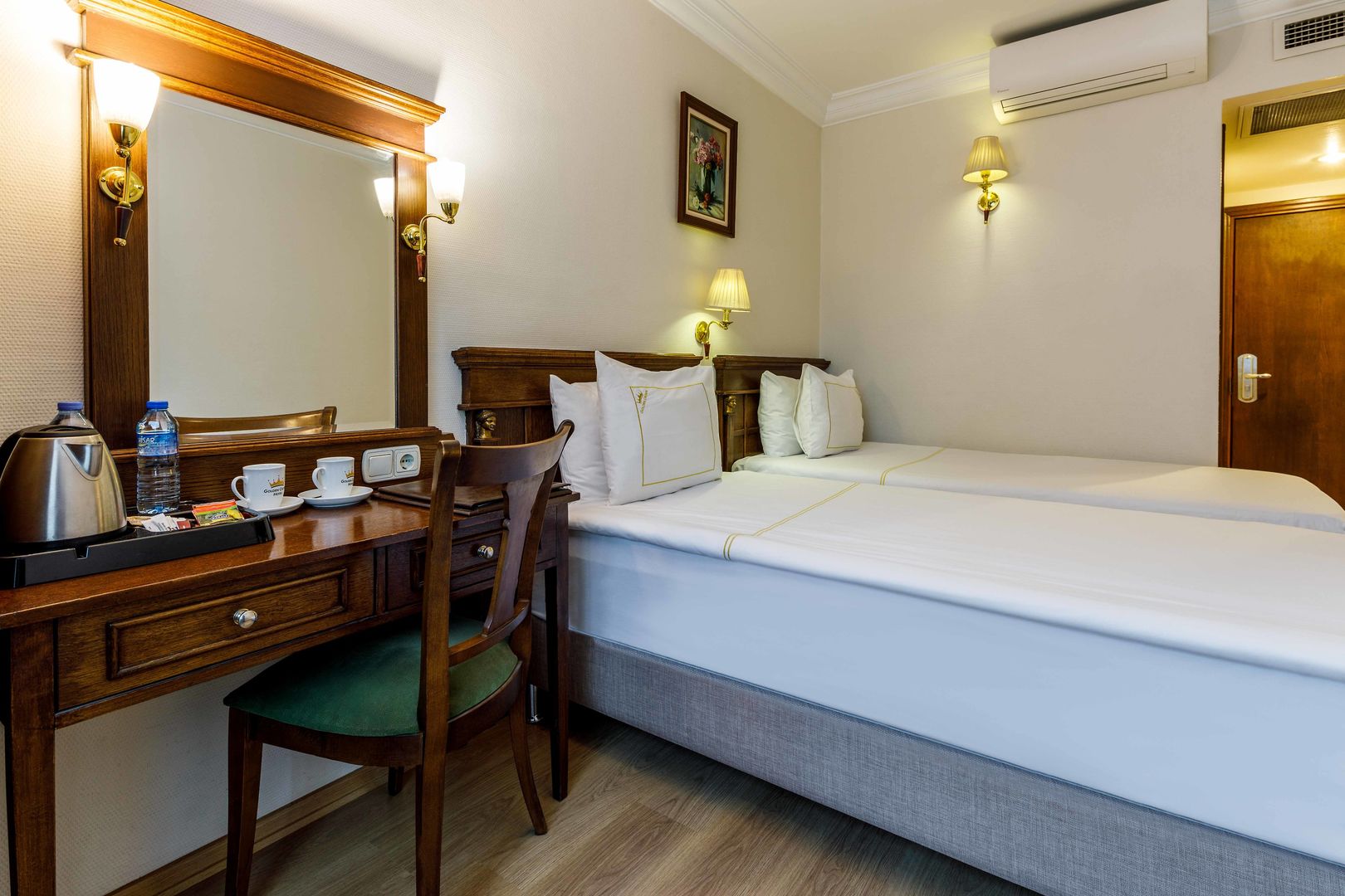 Golden Crown Hotel foto 7