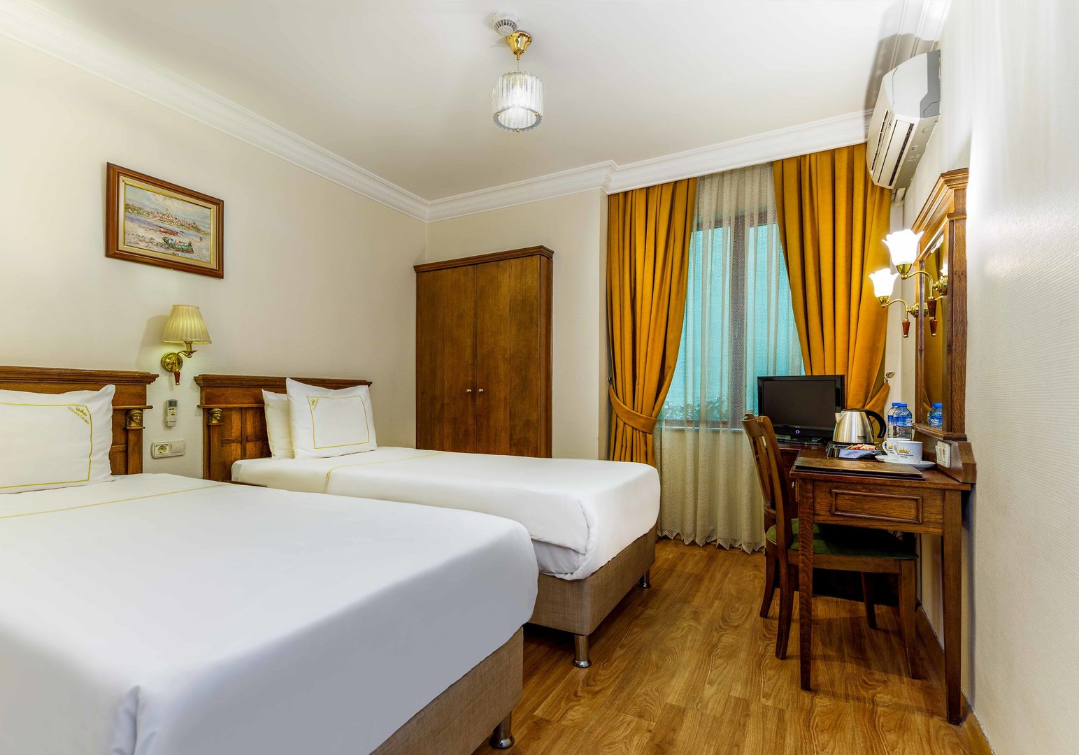 Golden Crown Hotel foto 9