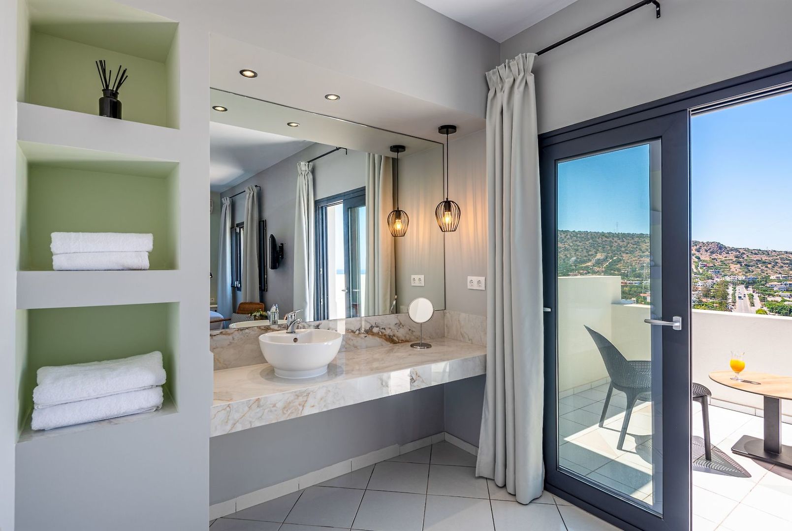 Minois Boutique Hotel image 2