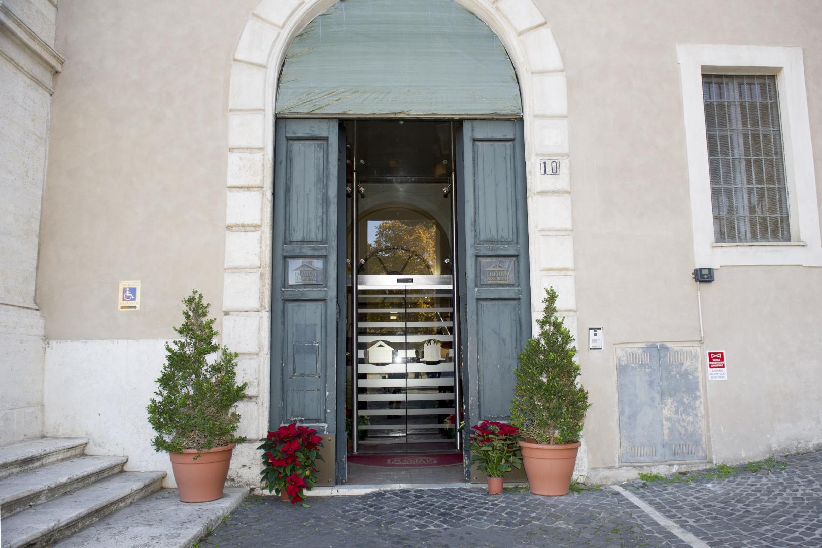Domus Sessoriana foto 12