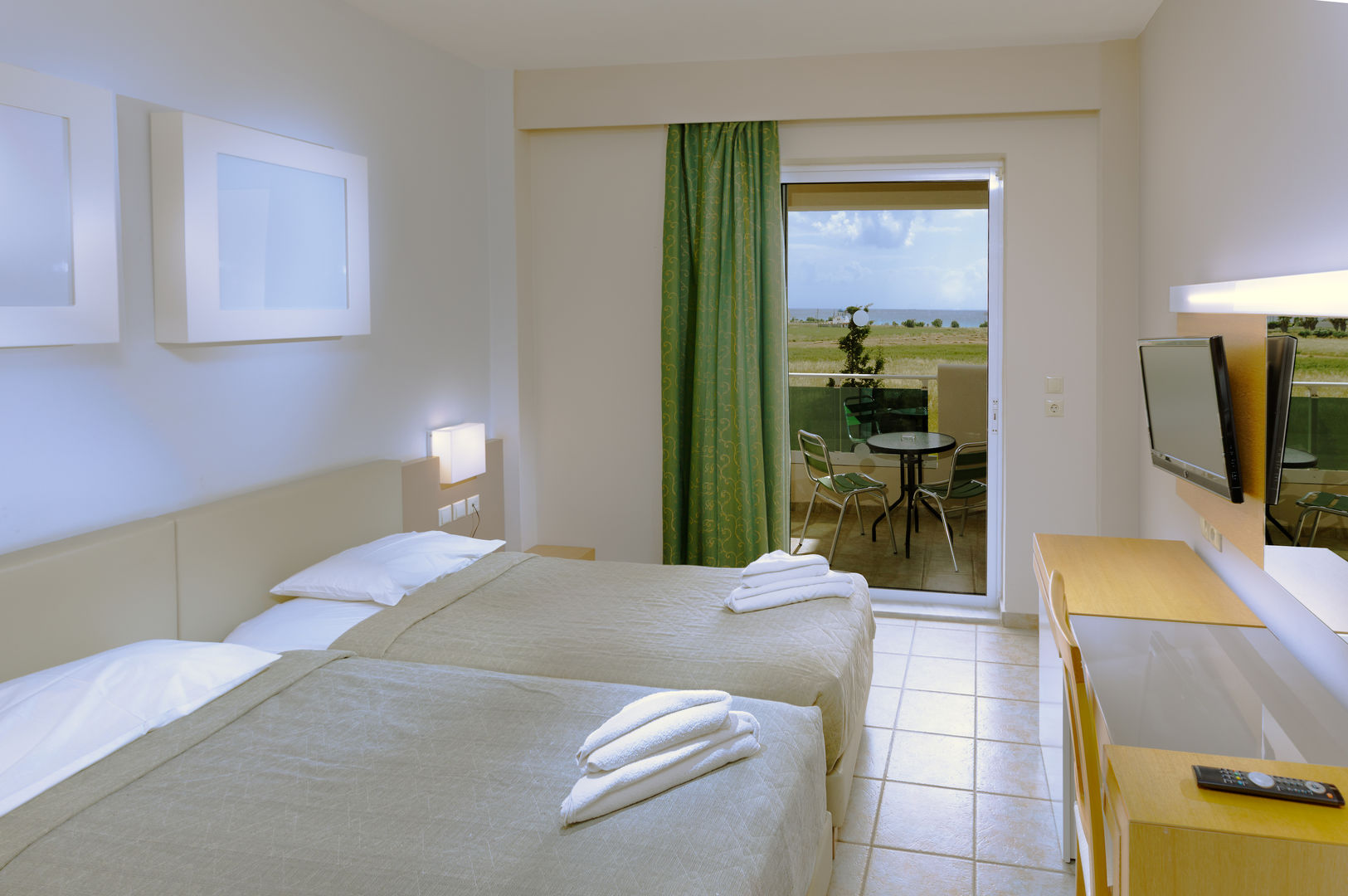 Sovereign Beach Hotel foto 10
