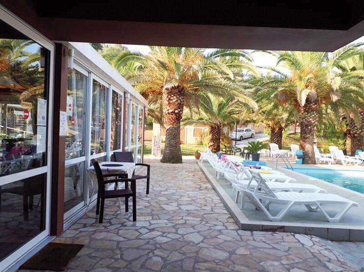 Abc Sweet Rooms in Agios Ioannis Karousadon - foto 5