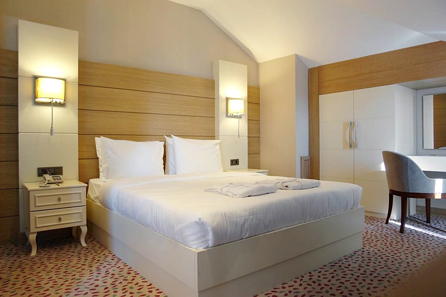 Le Mirage Hotel image 1