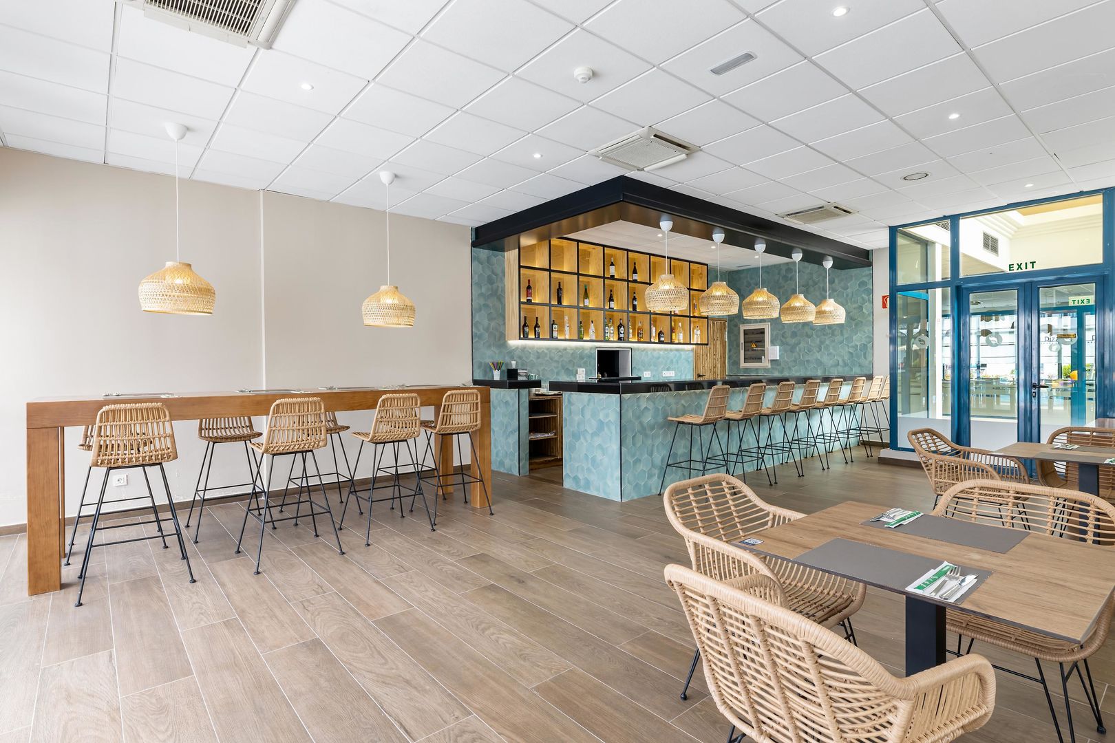 THB Tropical Island image 3