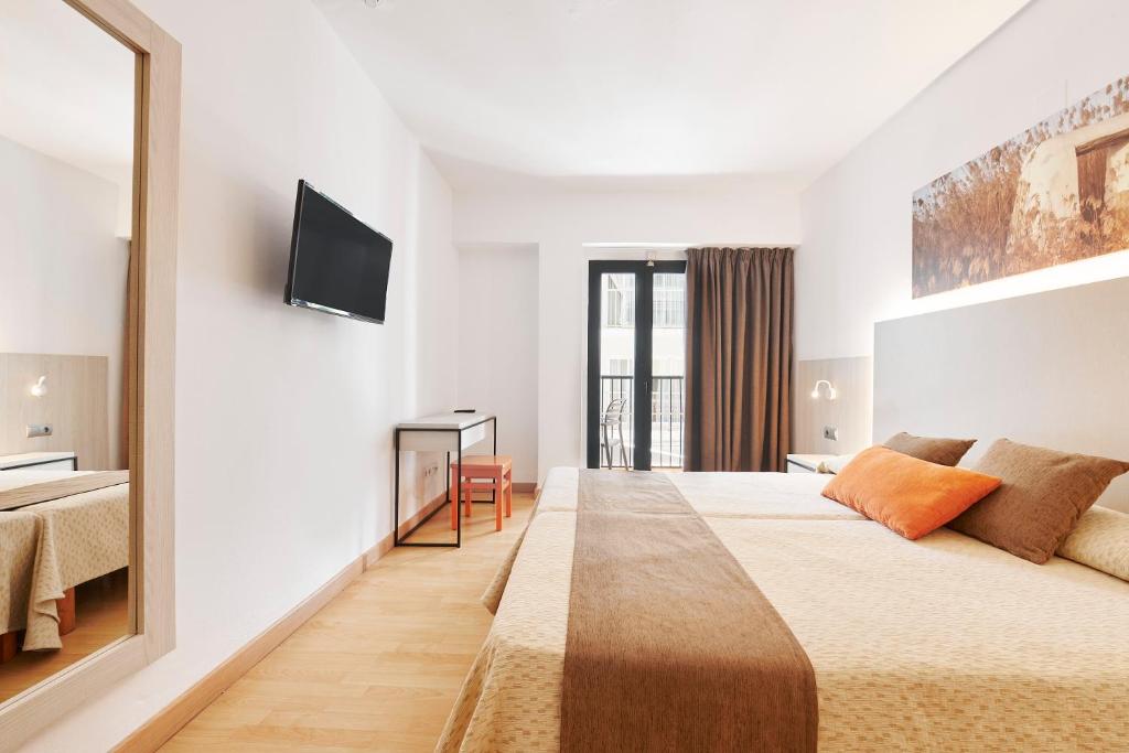 Hostal Florencio image 1