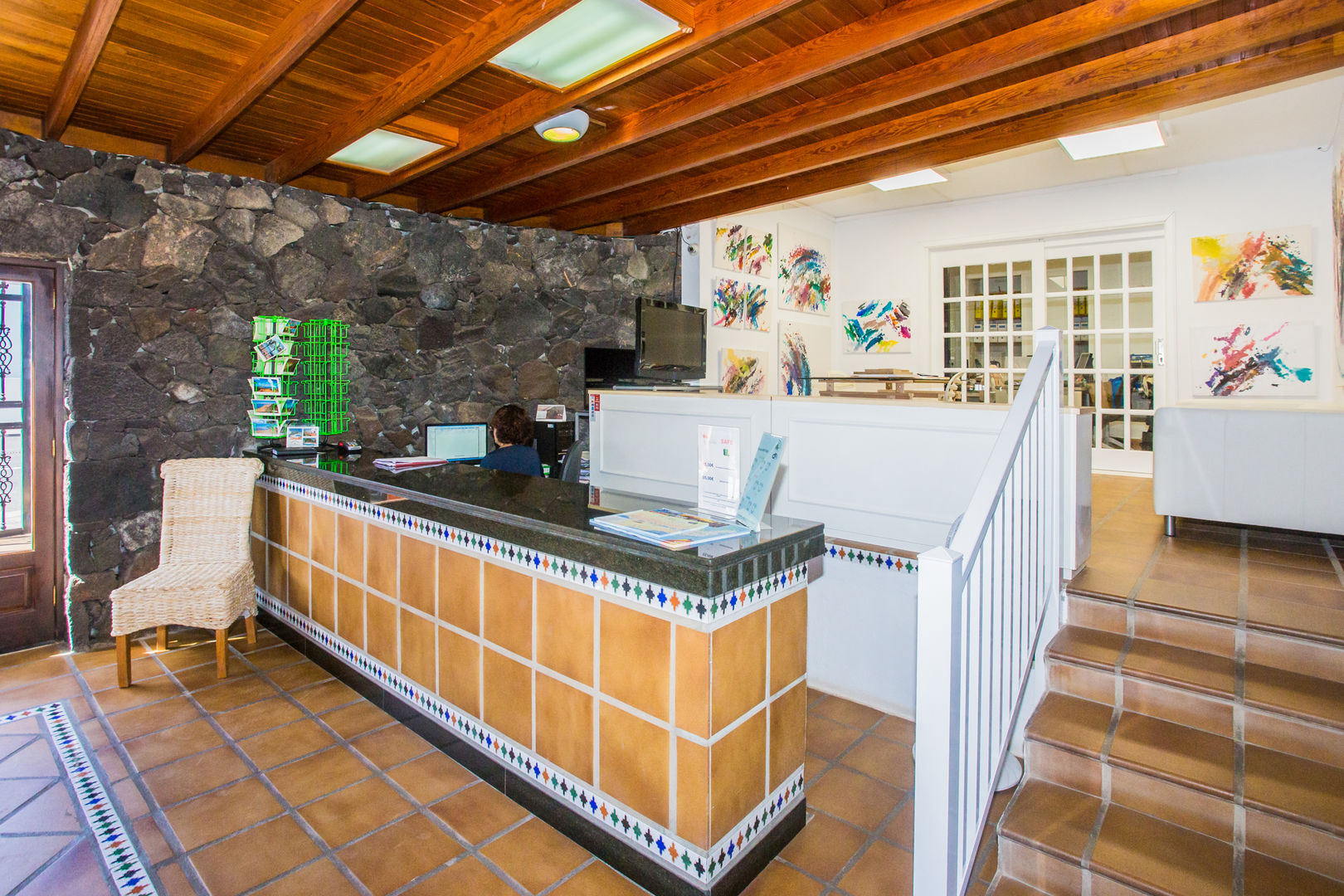 Los Tulipanes image 3