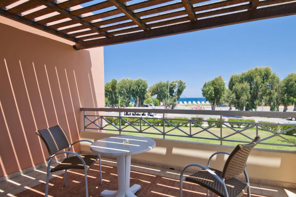 Kipriotis Maris Suites foto 13