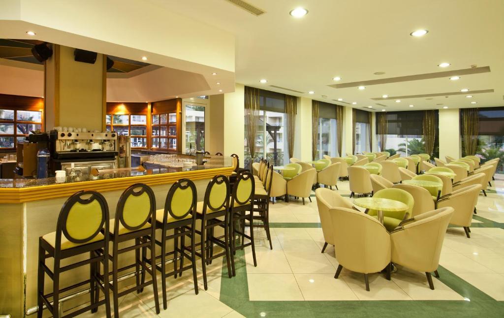 Kipriotis Maris Suites image 3