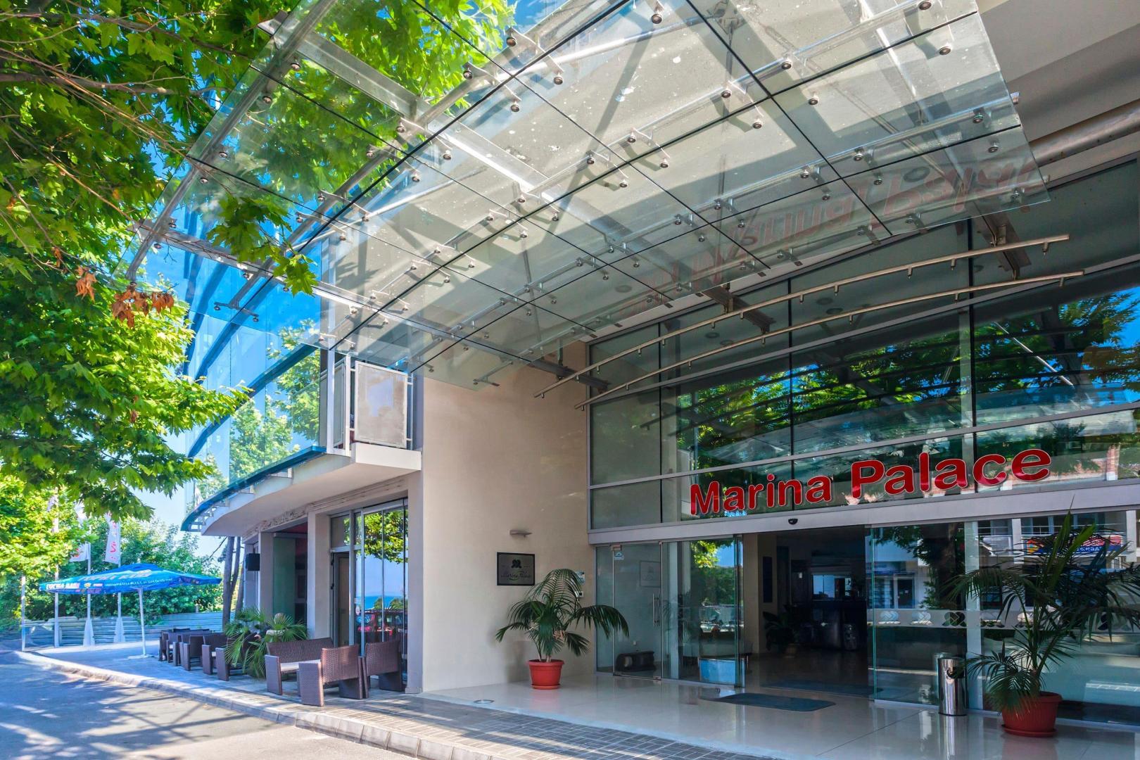 Sol Marina Palace