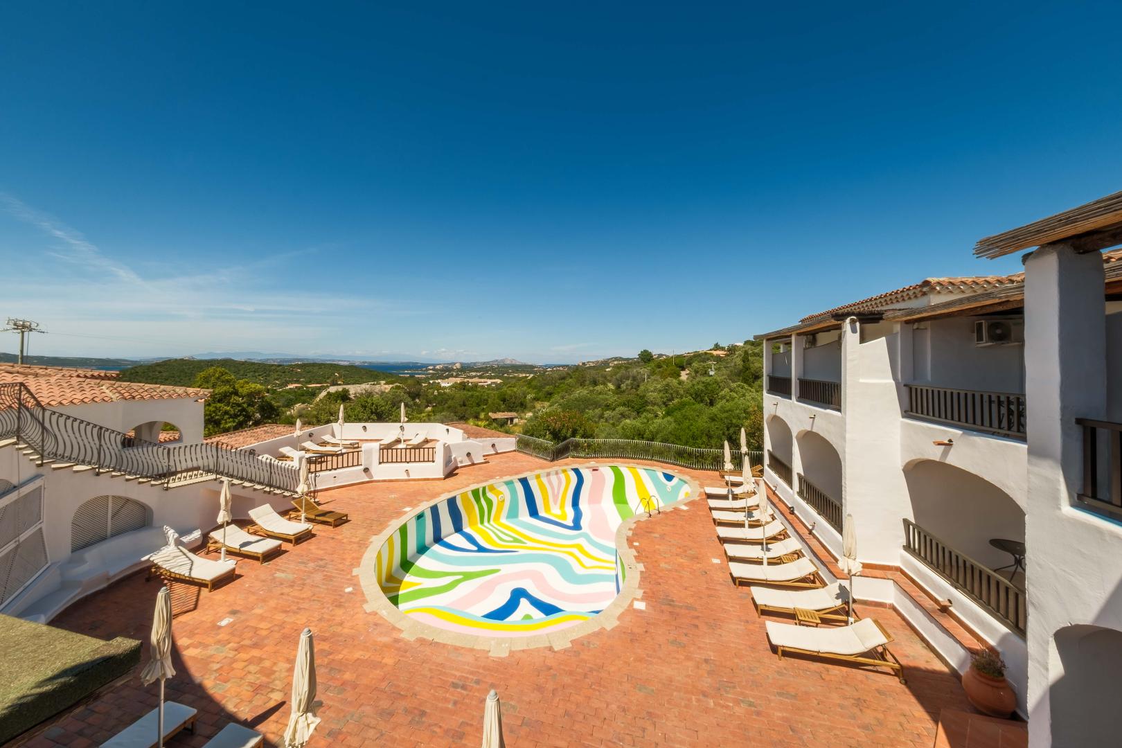Panoramisch bergzicht — Hotel Pedra Santa