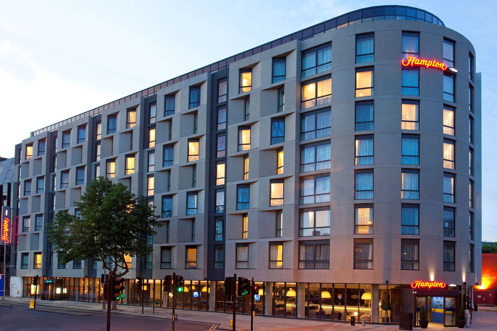 Hampton by Hilton London Waterloo image 0