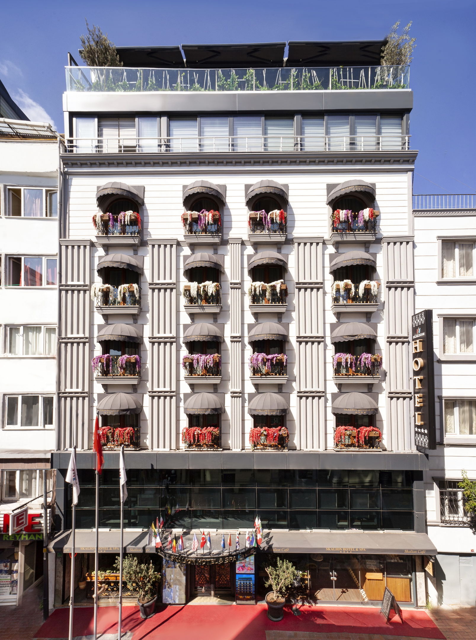 Skalion Hotel image 1