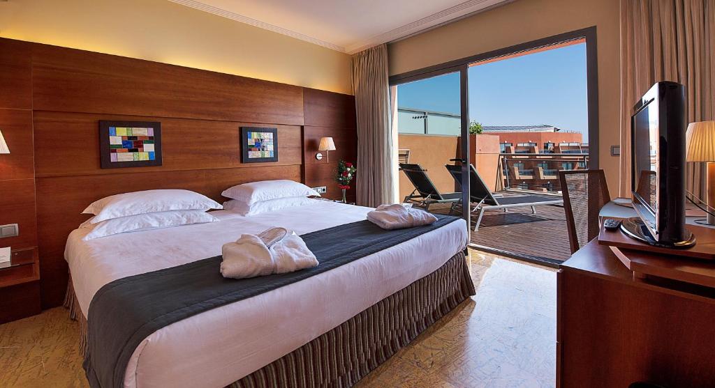 Protur Roquetas Hotel & Spa image 1