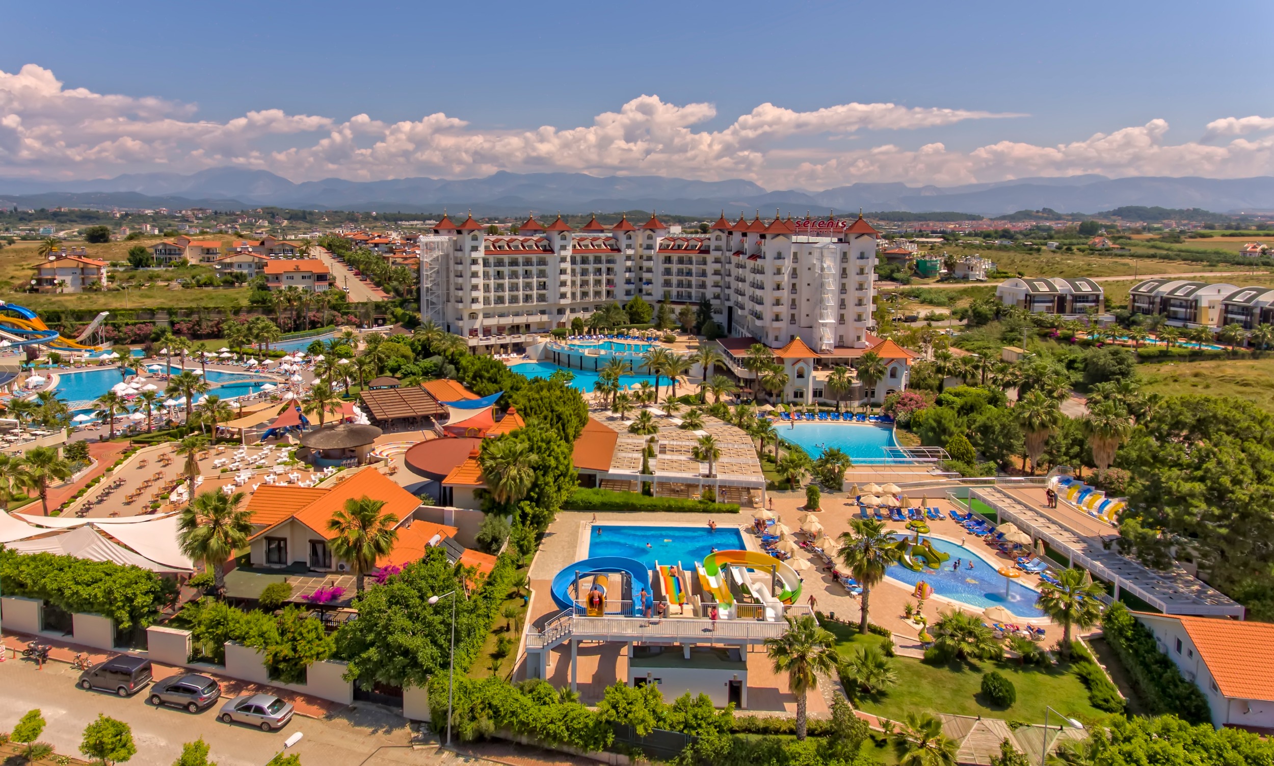 Serenis Hotel image 0