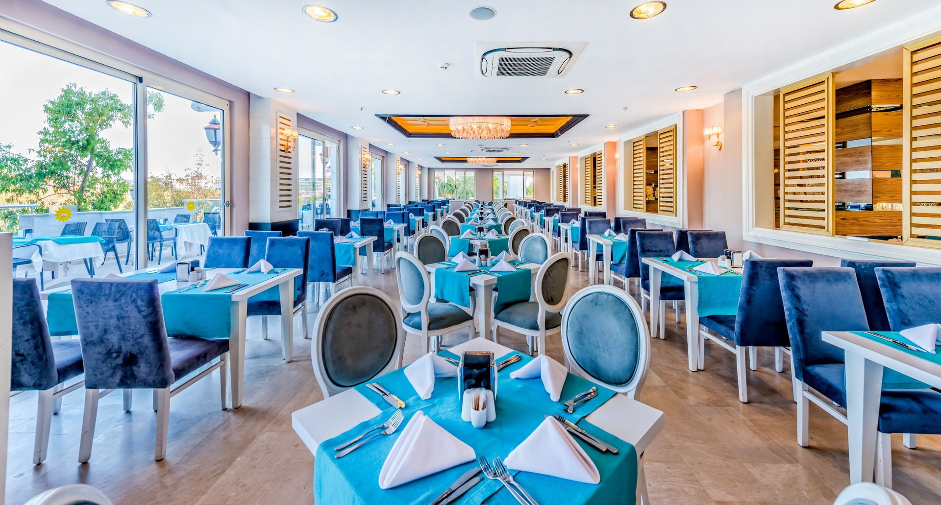 Serenis Hotel image 3