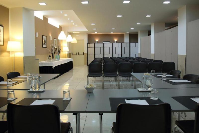 Stelle Hotel The Businest foto 4