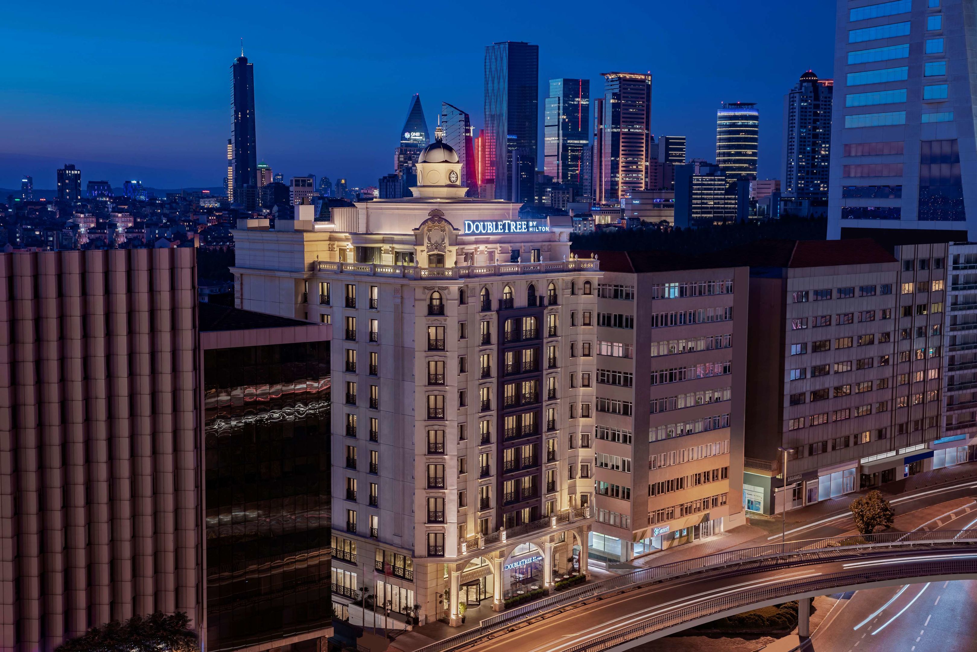 DoubleTree by Hilton Istanbul Gayrettepe foto 18