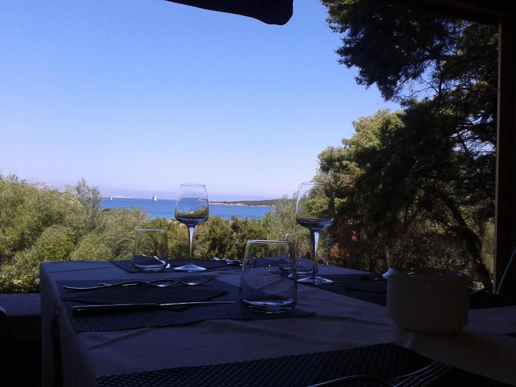 Zeezicht vanaf het balkon — Bagaglino I Giardini di Porto Cervo