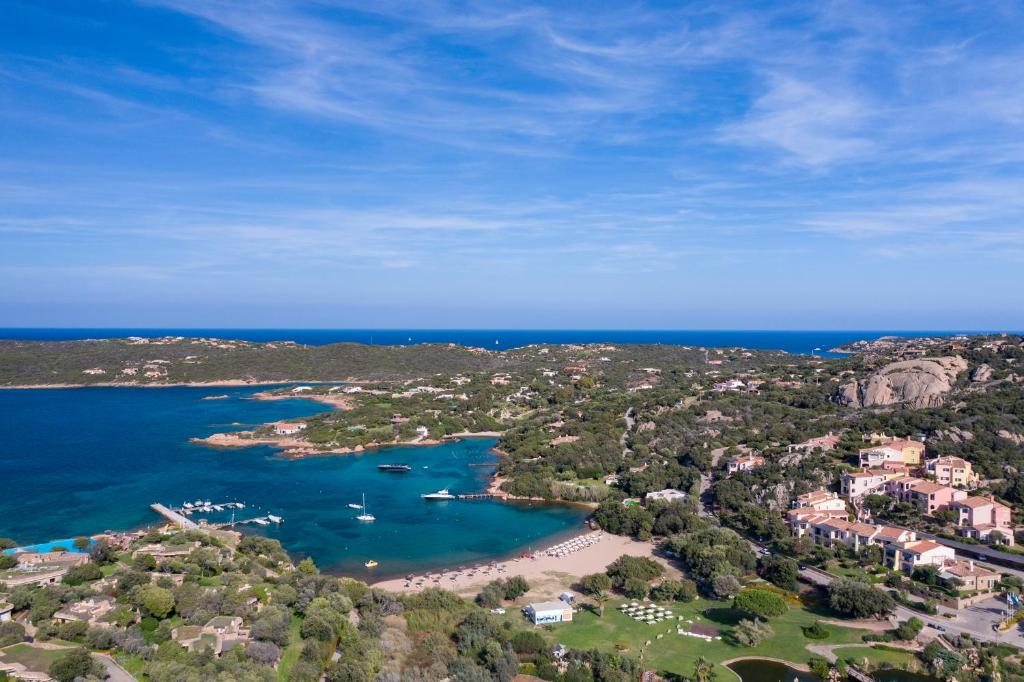 Zeezicht vanaf het balkon — Bagaglino I Giardini di Porto Cervo