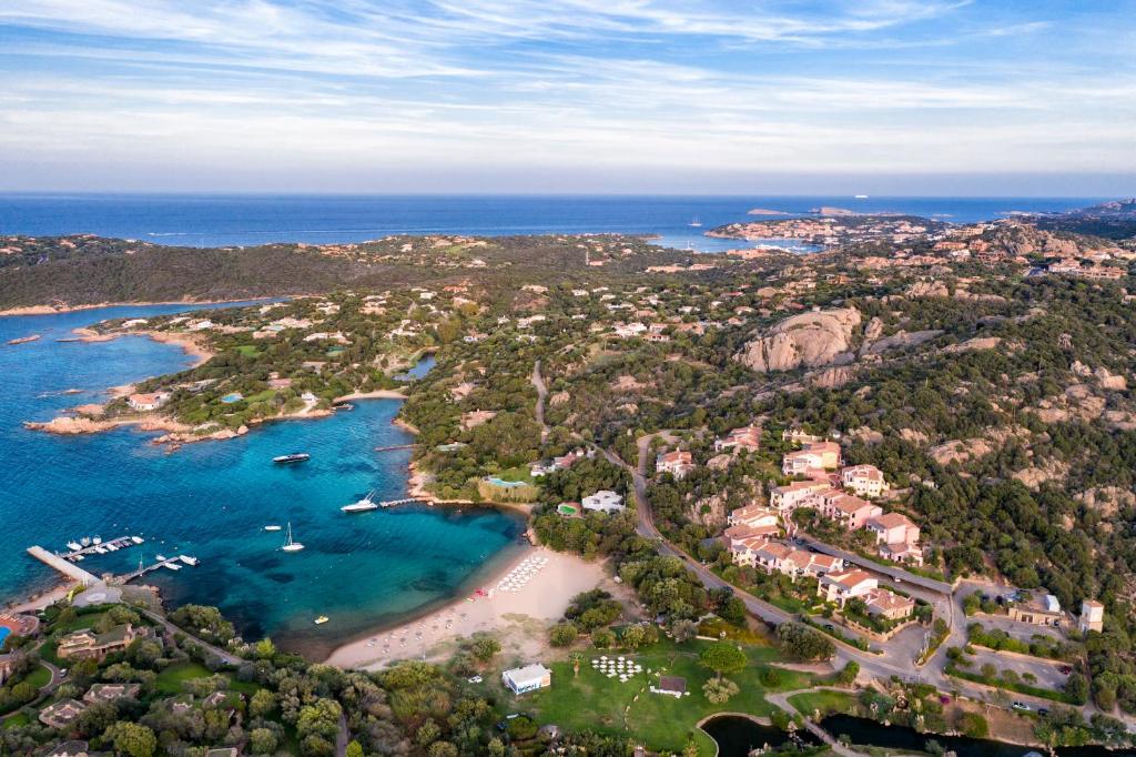 Zeezicht vanaf het balkon — Bagaglino I Giardini di Porto Cervo