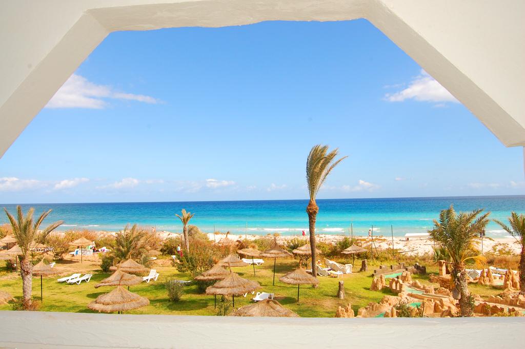 Mahdia Beach & Aqua Park image 2