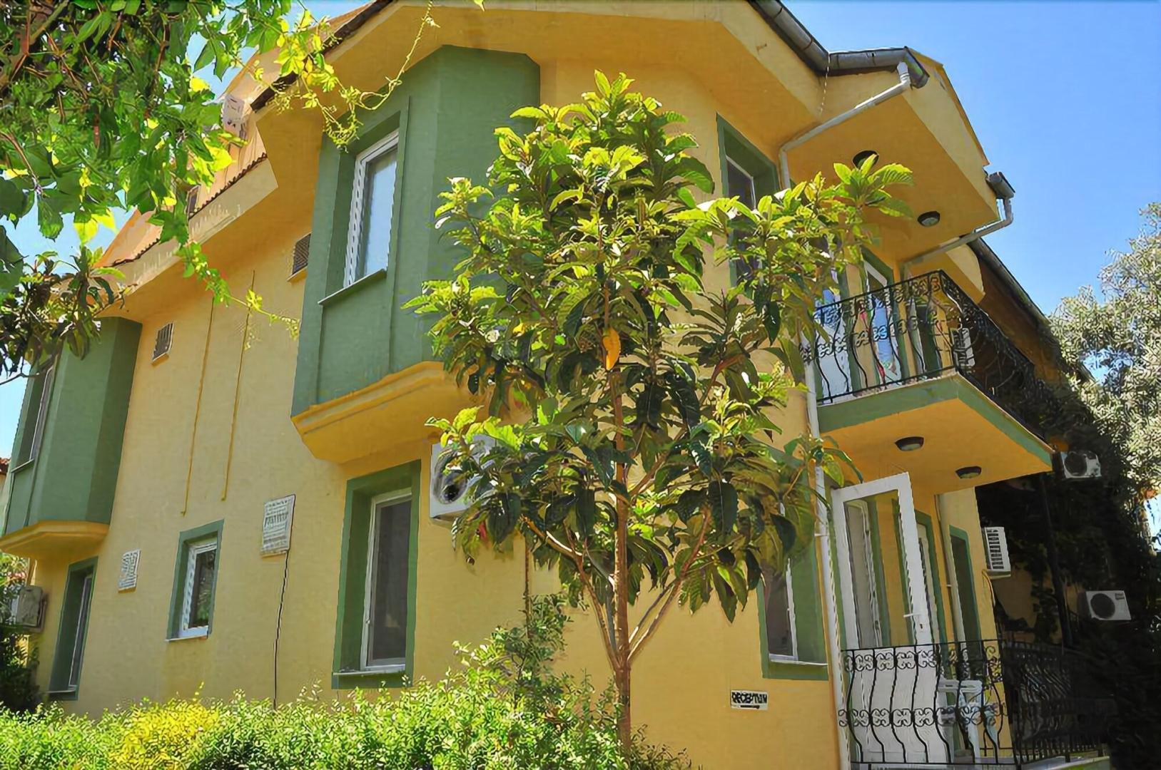 California Apart Hotel image 0