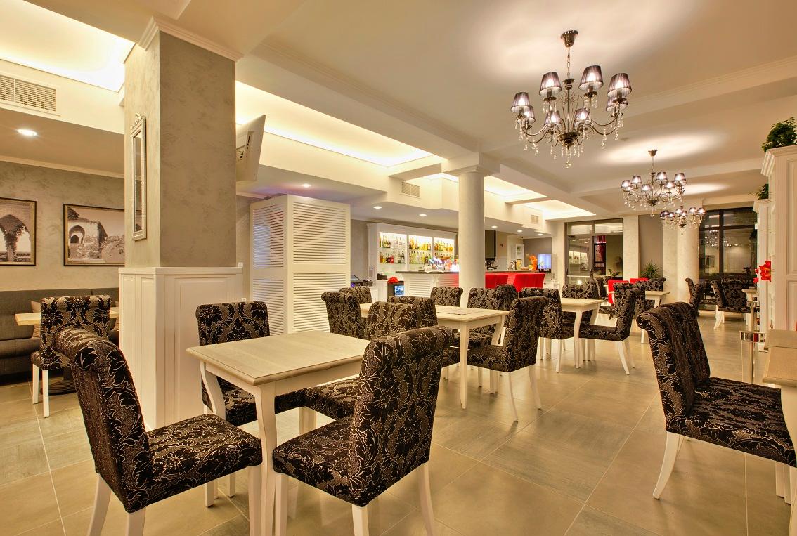 White Rock Castle Suite Hotel foto 30