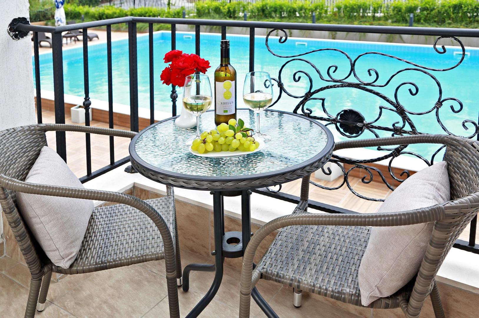 White Rock Castle Suite Hotel foto 8