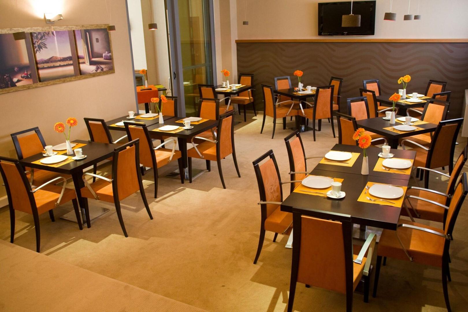 Alexandros Hotel image 2