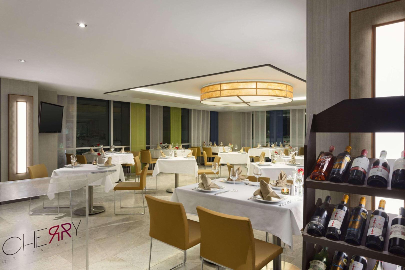 Ramada Hotel & Suites by Wyndham Izmir Kemalpasa foto 17