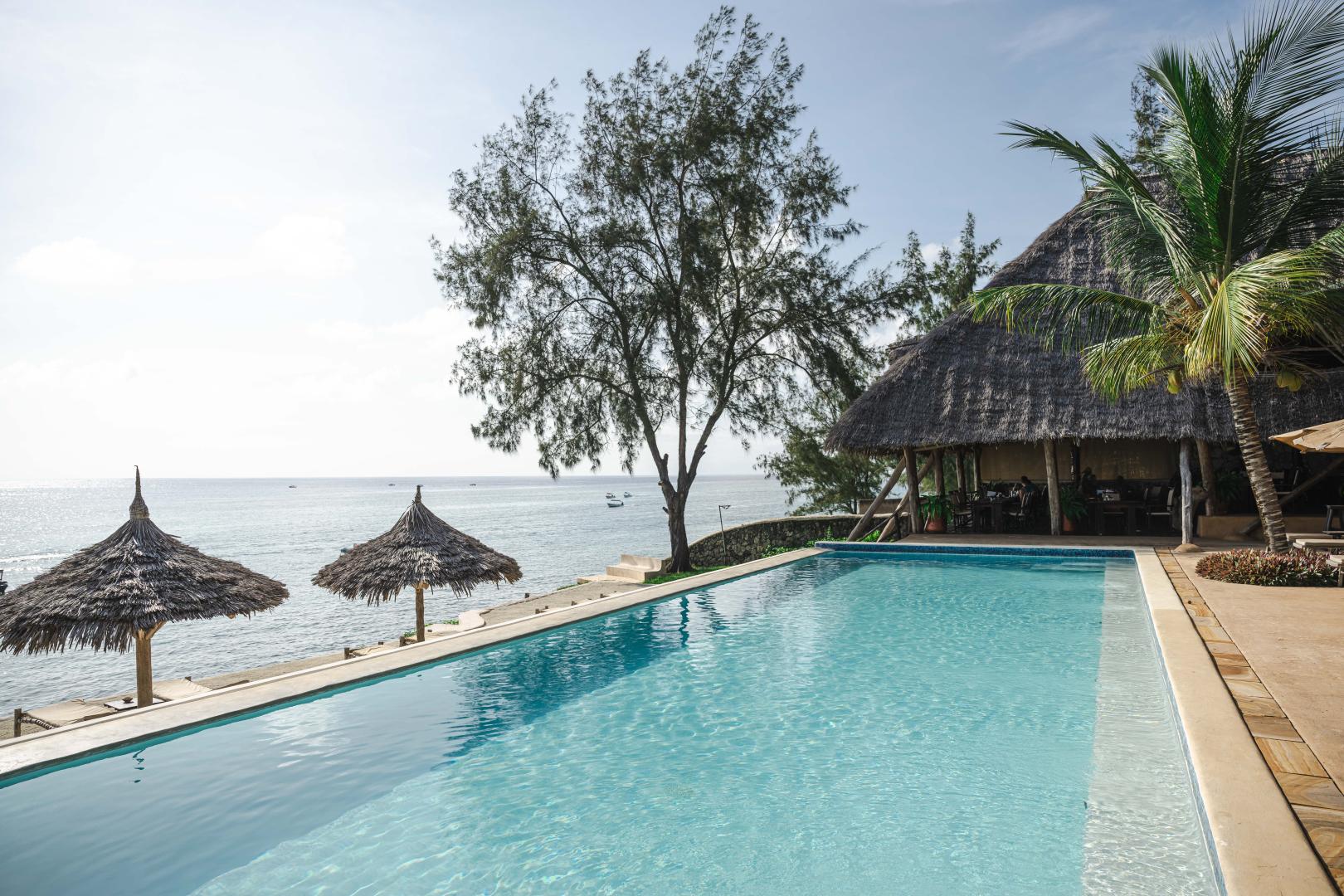 Sunshine Marine Lodge