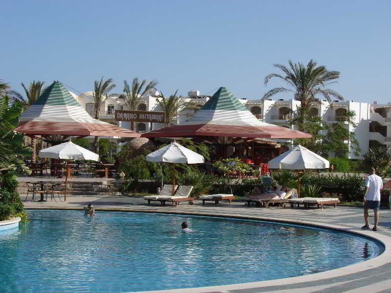Brayka Bay Resort