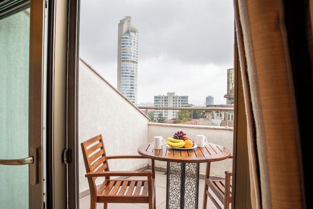 Grand Aras Hotel & Suites image 3