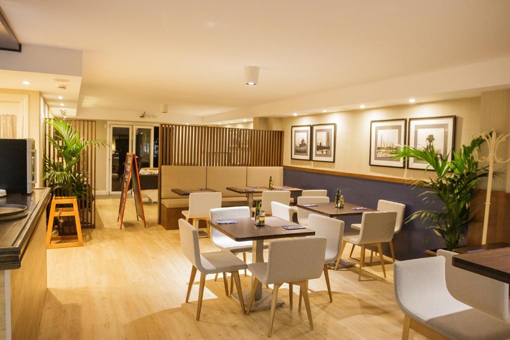 Aparthotel Puerto Azul image 3