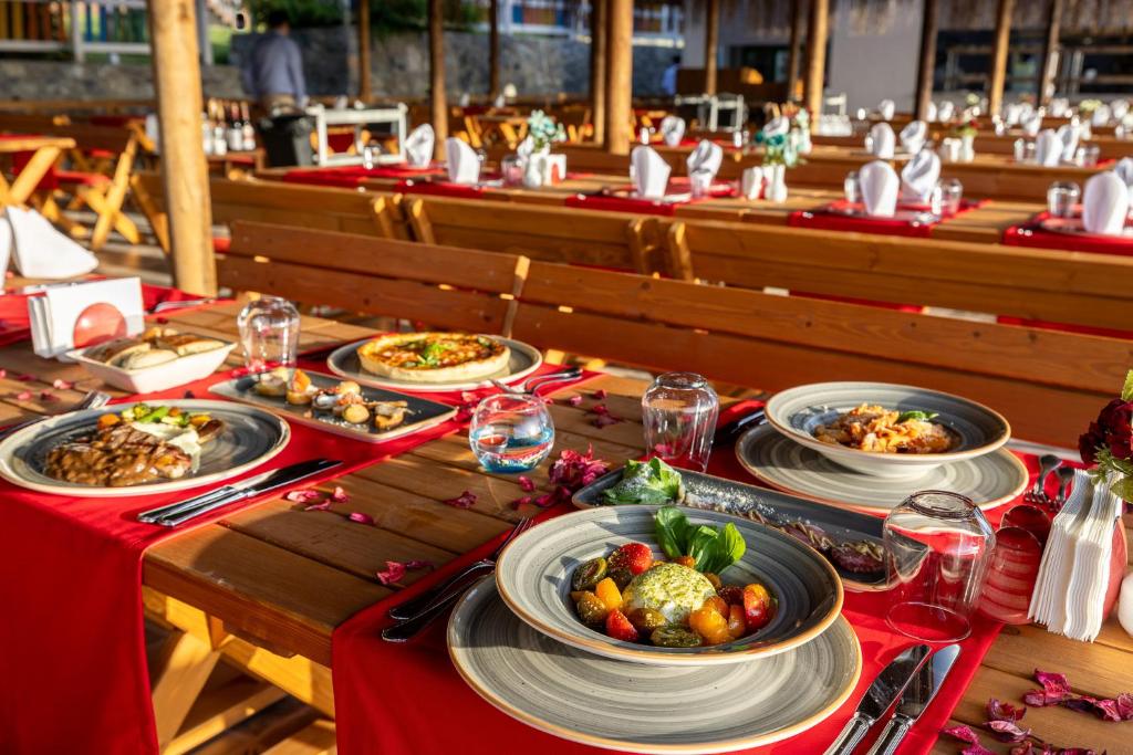 Ramada Resort by Wyndham Kusadasi foto 8
