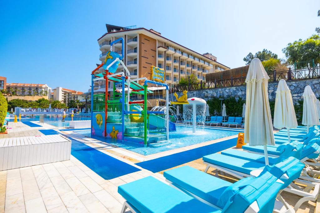 Ramada Resort by Wyndham Kusadasi foto 6