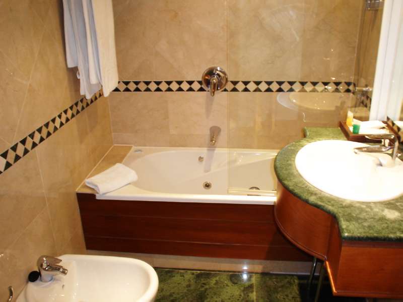 Hotel Eurostars Astoria image 1